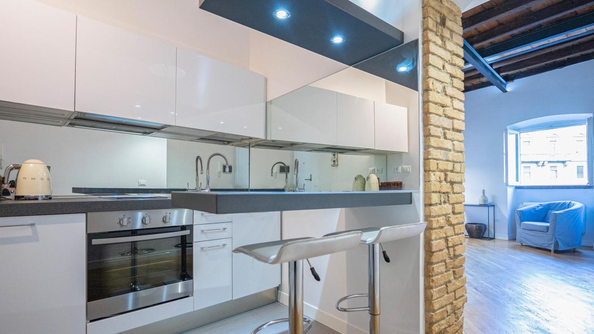 Delightful Apartment-rome Center Apartment *